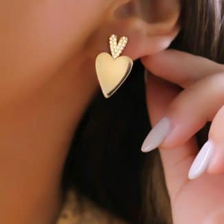 BRINCO ZIRCONIA DOIS CORACOES TEN COM UM GRANDE LISO E PEQUENO CRAVEJADO