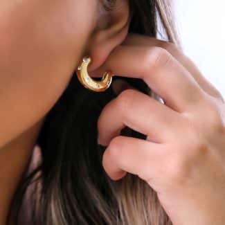BRINCO ZIRCONIA SEMI ARGOLA VARIOS PONTOS DE LUZ