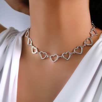 GARGANTILHA ZIRCONIA CHOKER TRES CORACOES CRAVEJADOS E DOZE LISOS 30CM