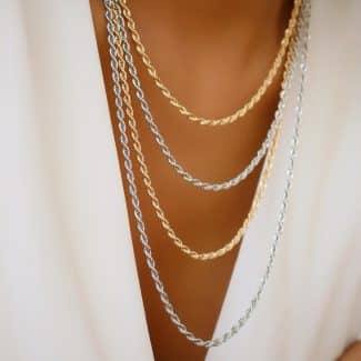 GARGANTILHA LISA COM QUATRO CORDAO BAIANO JUNTOS DOIS BANHOS