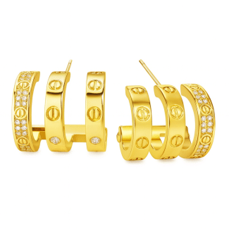 BRINCO ZIRCONIA EAR ROCK COM TRES FAIXAS COM FENDA SENDO UMA CRAVEJADA