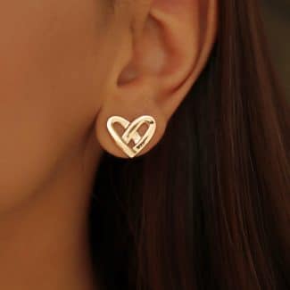 BRINCO LISO CORACAO ENTRELACADO FECHADO PEQUENO 5.5MM
