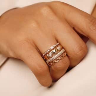 ANEL ZIRCONIA TRIO COM CORACOES E ELOS