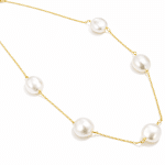 GARGANTILHA PEROLA COM CINCO PEROLAS ACHATADAS E AMASSADA 40CM